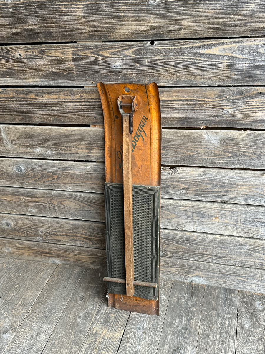 Skeeboggan - Original Metal Stand Up Sled - Snowboard