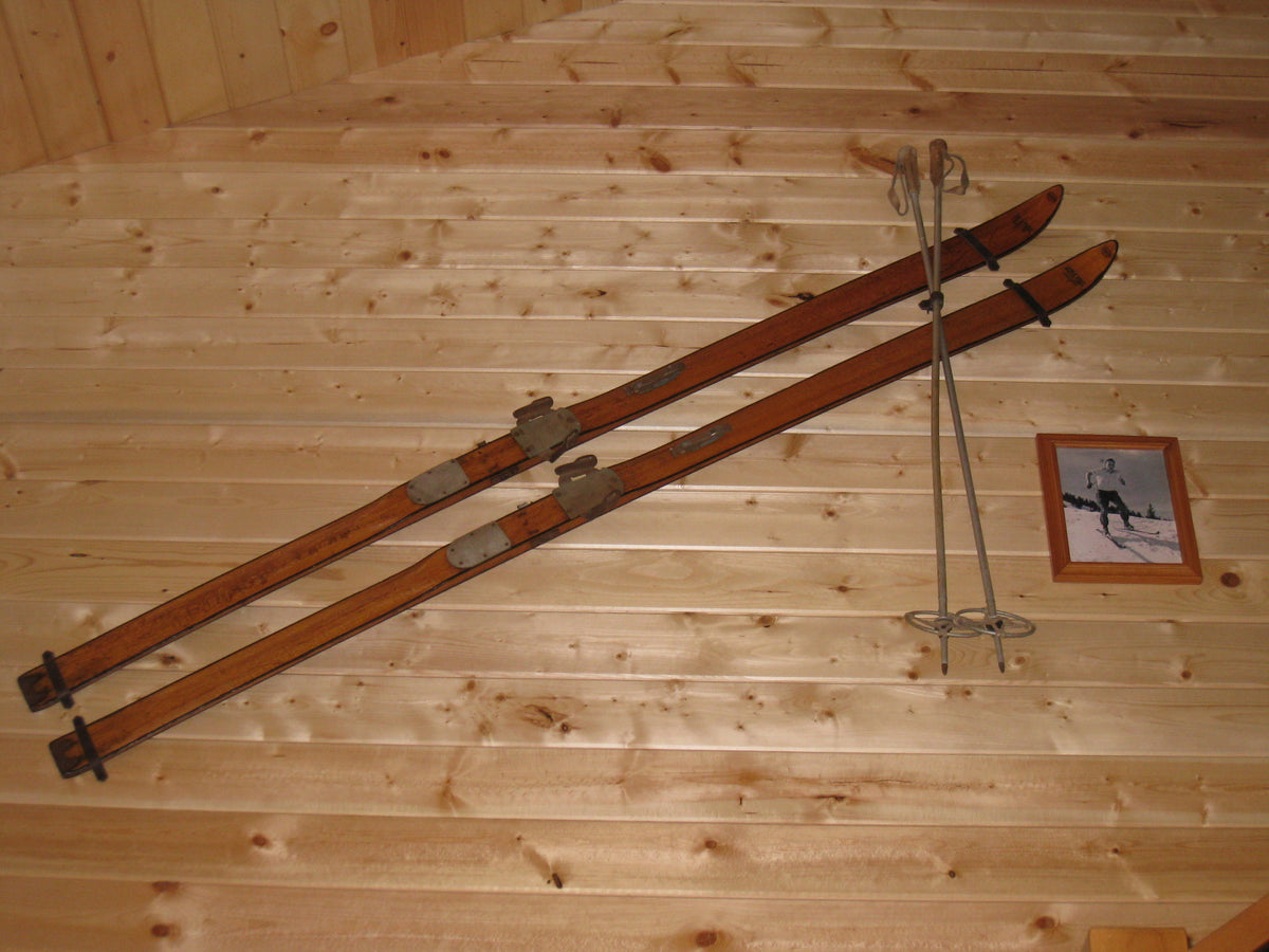Vintage and Antique Ski Mounting Kit