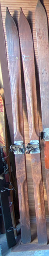 1920s Pointed Tip Ridgetop Downhill Skis