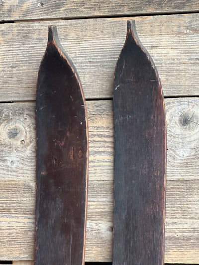 Antique Winner Line USA Skis