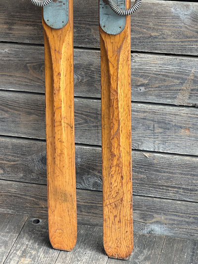 Vintage Groswold Skis (missing label)