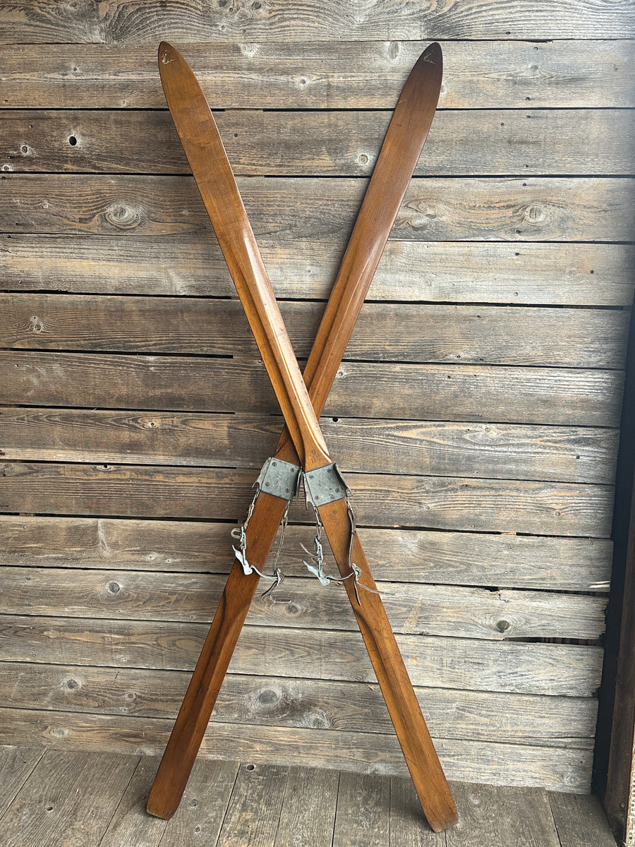 Antique Lund Skis
