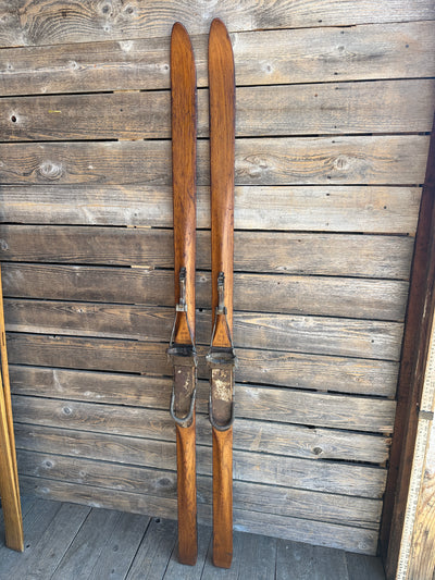 Antique Skis Hiawatha 1930s-1940s