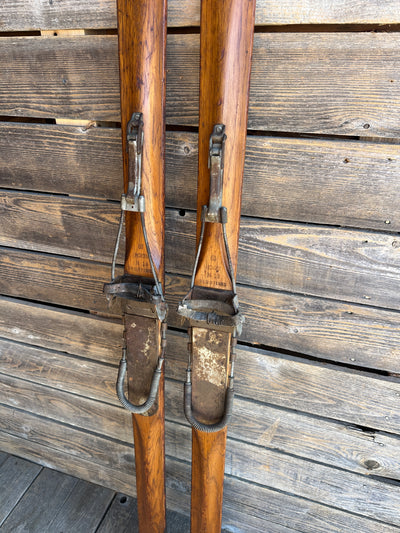 Antique Skis Hiawatha 1930s-1940s