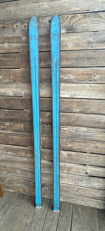 Antique Rossignol Skis