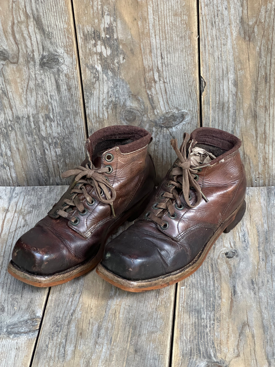 Vintage Brown Leather Ski Boots