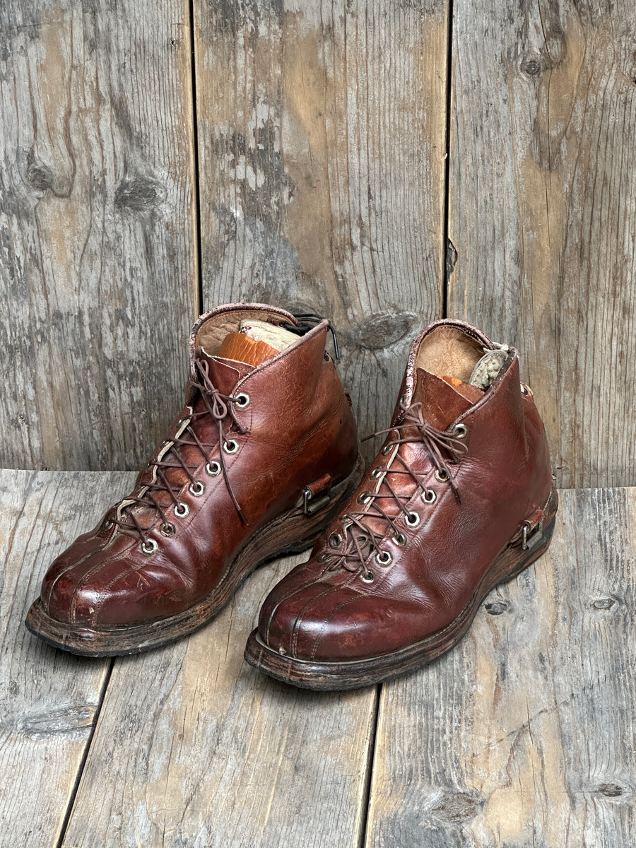 Classic Ski Boots - Vintage Leather