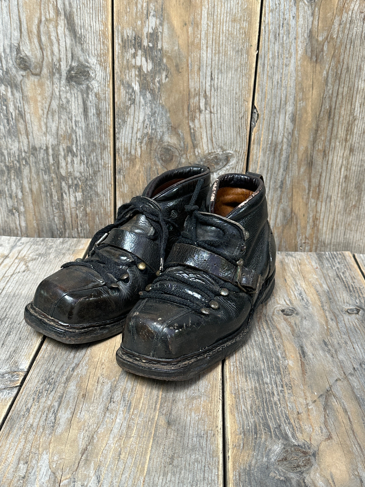 Vintage Leather Ski Boots - Black