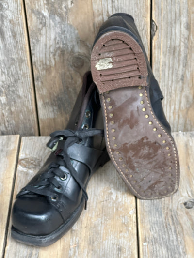 Vintage Square Toe Leather Ski Boots - Black