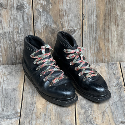 Vintage Ski Boots - Kristiania