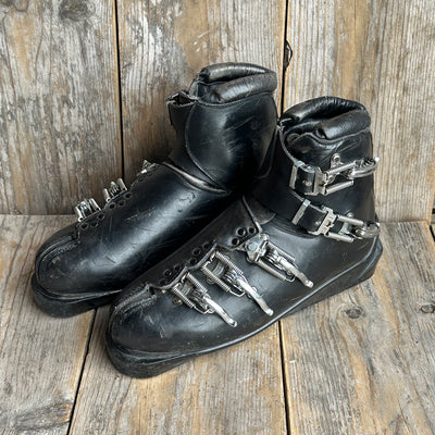 Vintage 5 Buckle Ski Boots