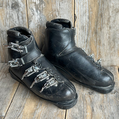 Vintage 5 Buckle Ski Boots