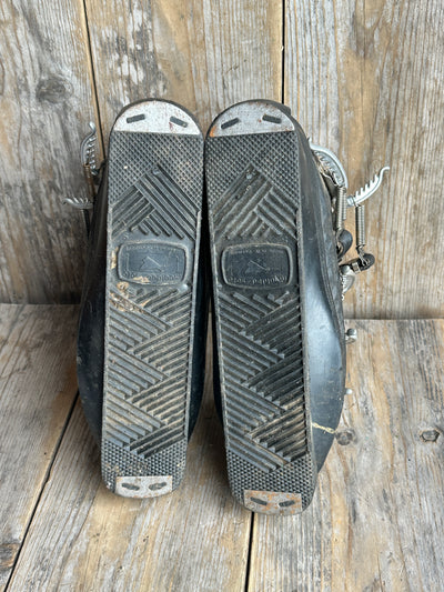 1950s Classic Ski Boots - 5 buckle