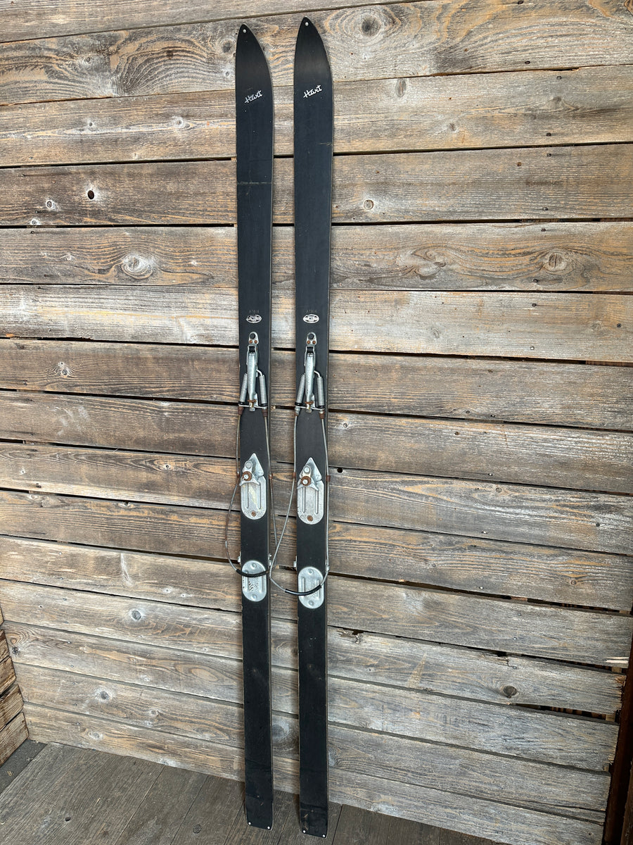 Vintage Hart Skis