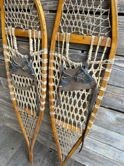 Ojibwa Pointed Tip Wood Snowshoes