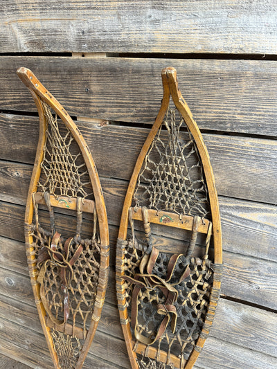 Vintage Trail Snowshoes - Chestnut Canoe Company - Ojibwa Pointed Tip
