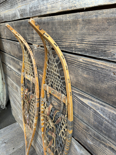 Vintage Trail Snowshoes - Chestnut Canoe Company - Ojibwa Pointed Tip
