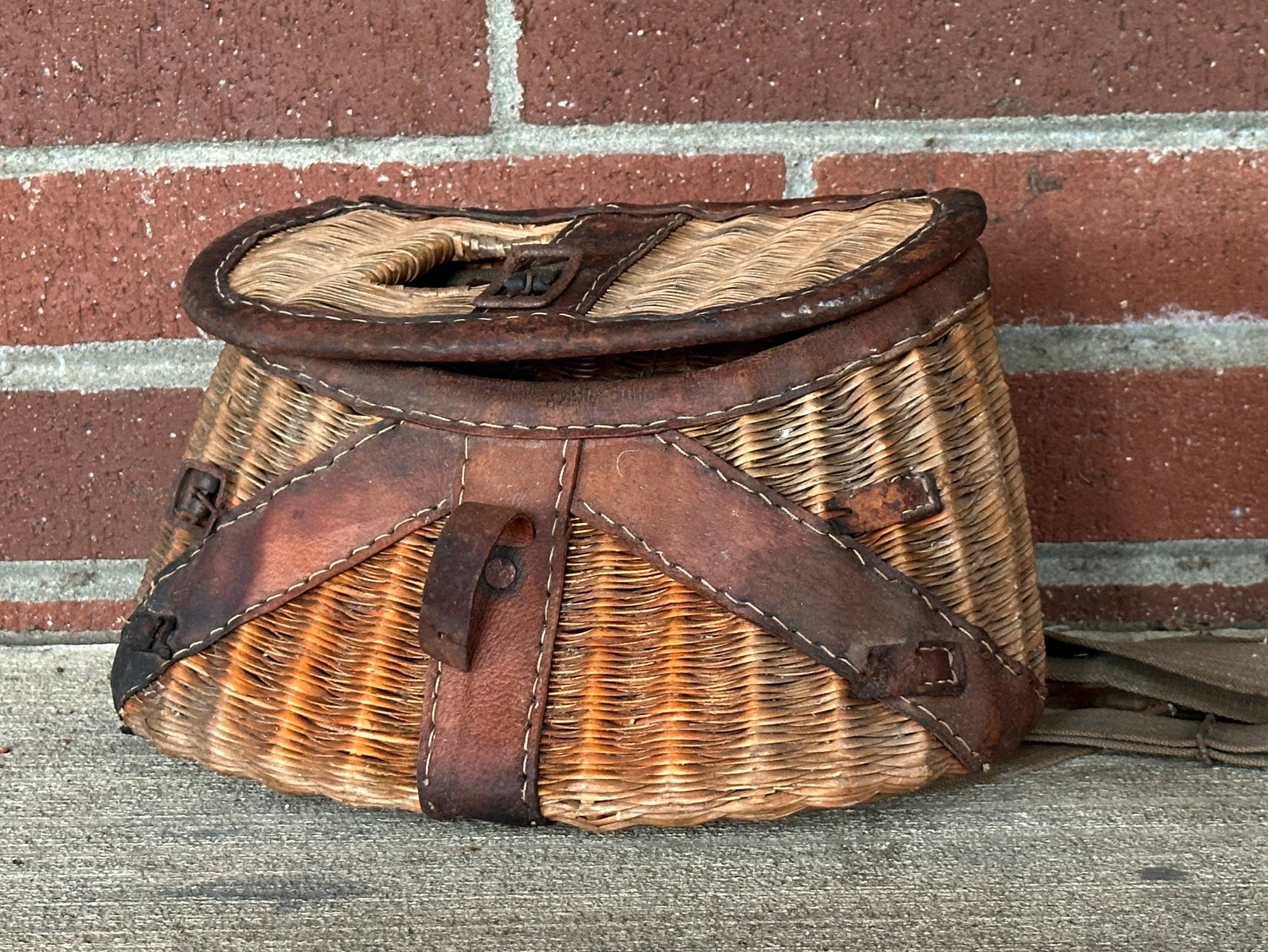 Vintage Fishing Creel for Cabin Decor
