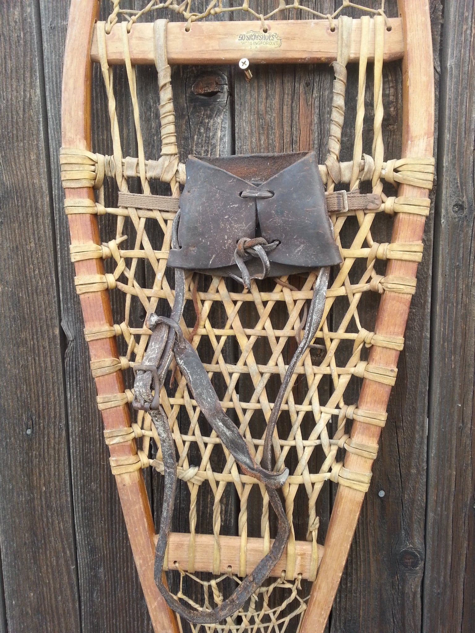 Wallingford Vermont Classic Wooden Snowshoes with Leather Bindings