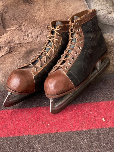 Vintage Mens Ice Hockey Skates with Suede Uppers