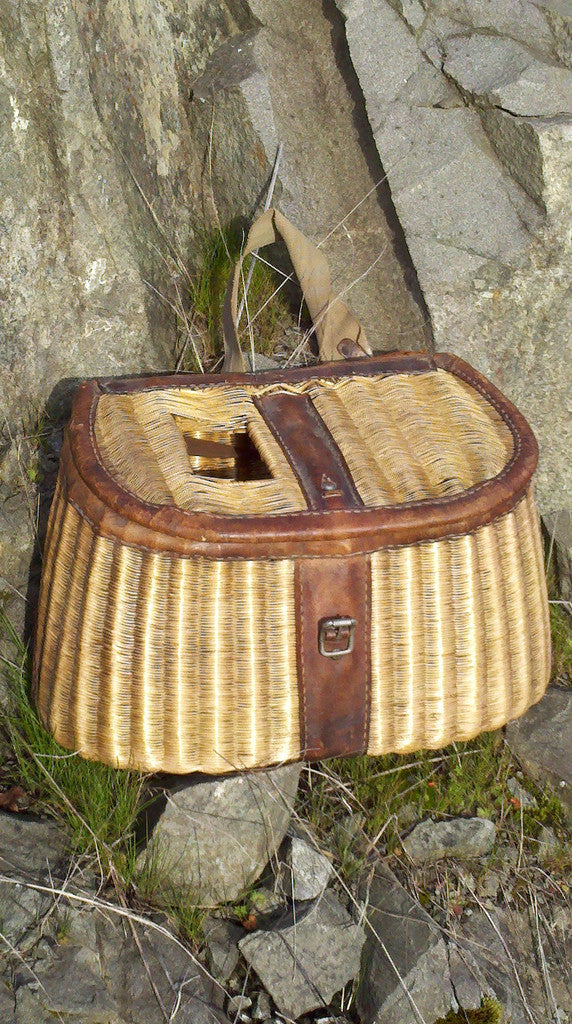 Collectors Vintage Fishing Creel