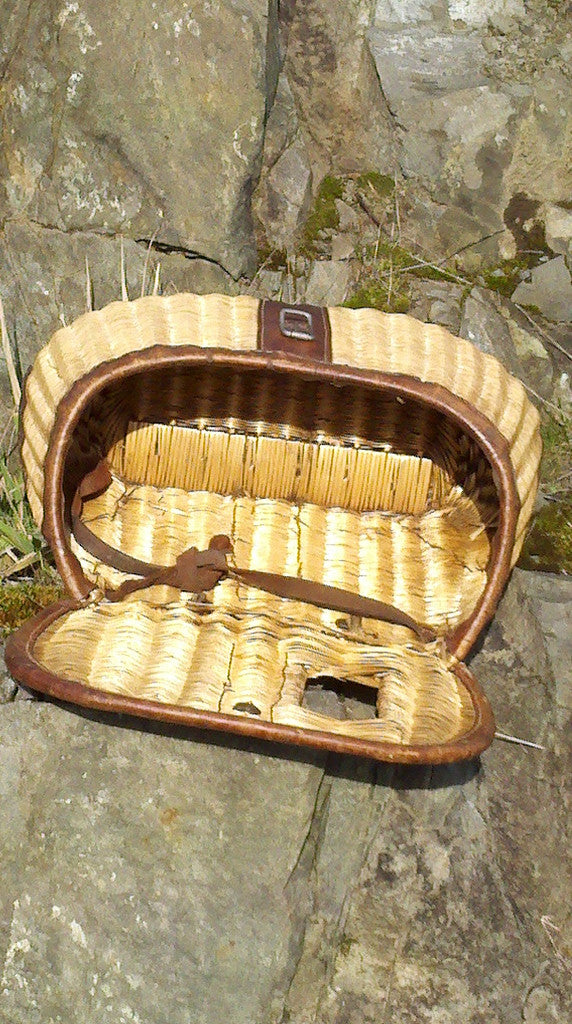 Collectors Vintage Fishing Creel