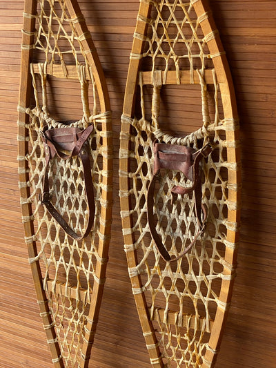 Pointed Tip Wood Snowshoes (Ojibway) with Lace & Leather Bindings