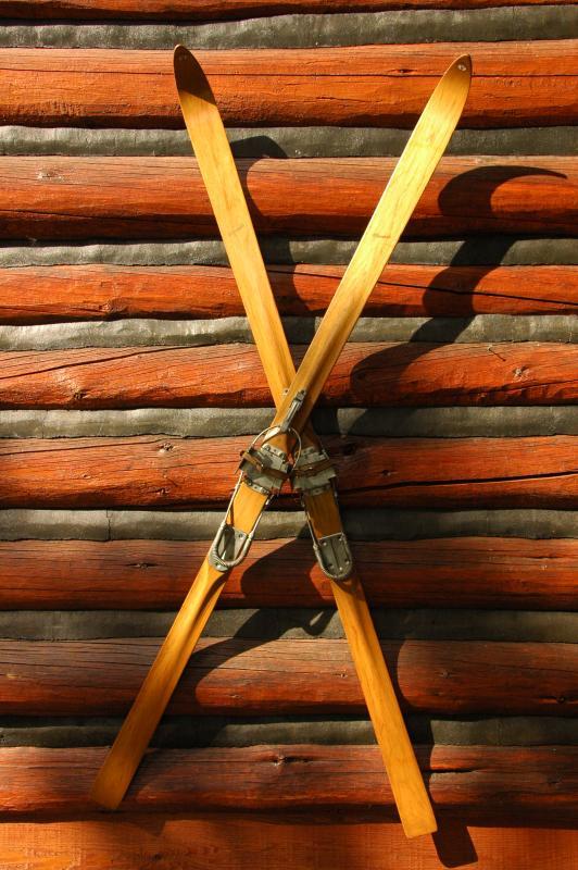 Antique Northland Co. Monarch Skis