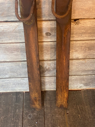 Antique Broadmount Downhill Skis