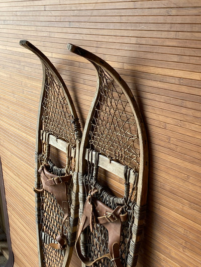 Ojibwa Pointed Tip Wood Snowshoes