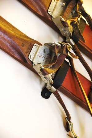 Vintage and Antique Ski Mounting Kit