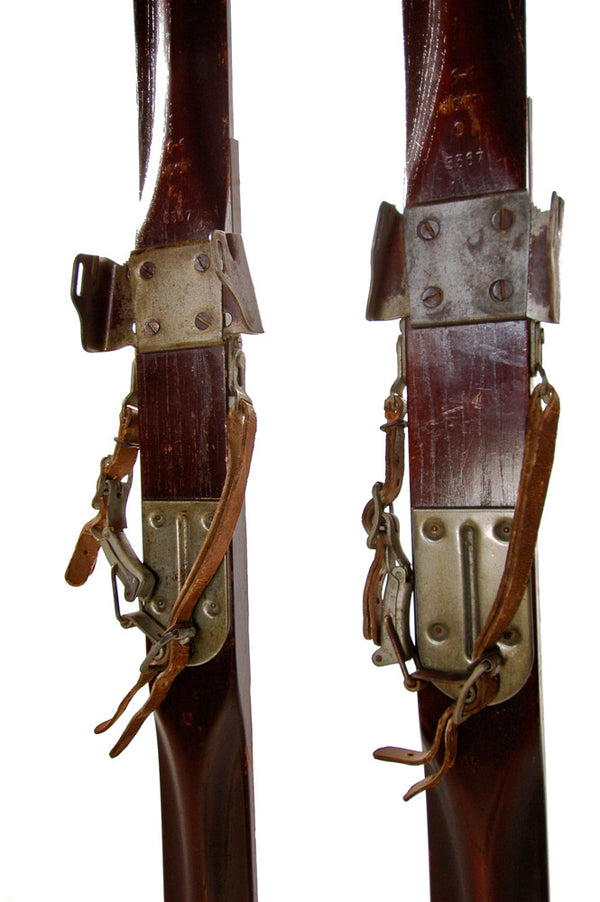Old_Wood_Ski_Bindings_-