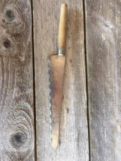 Vintage Serrated French Bread Knife