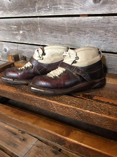 Leather Vintage Skiing Boots