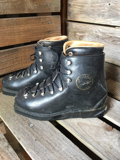Vintage Mountaineering Boots by Le Chamois