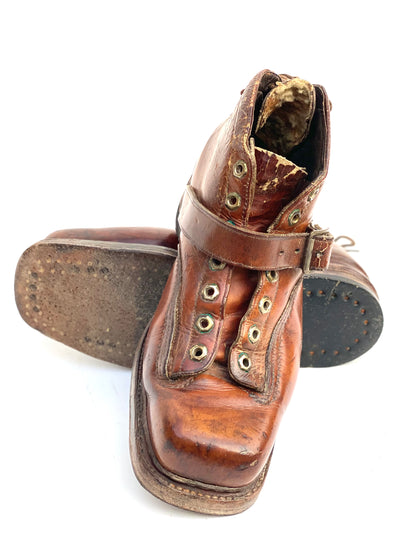Vintage Square Toe Leather Ski Boots