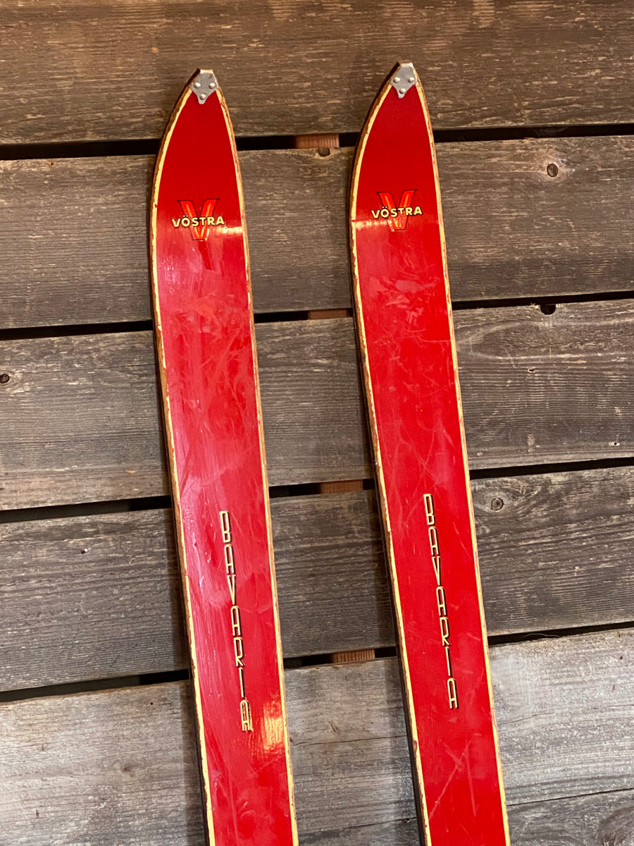 Antique Volstra skis