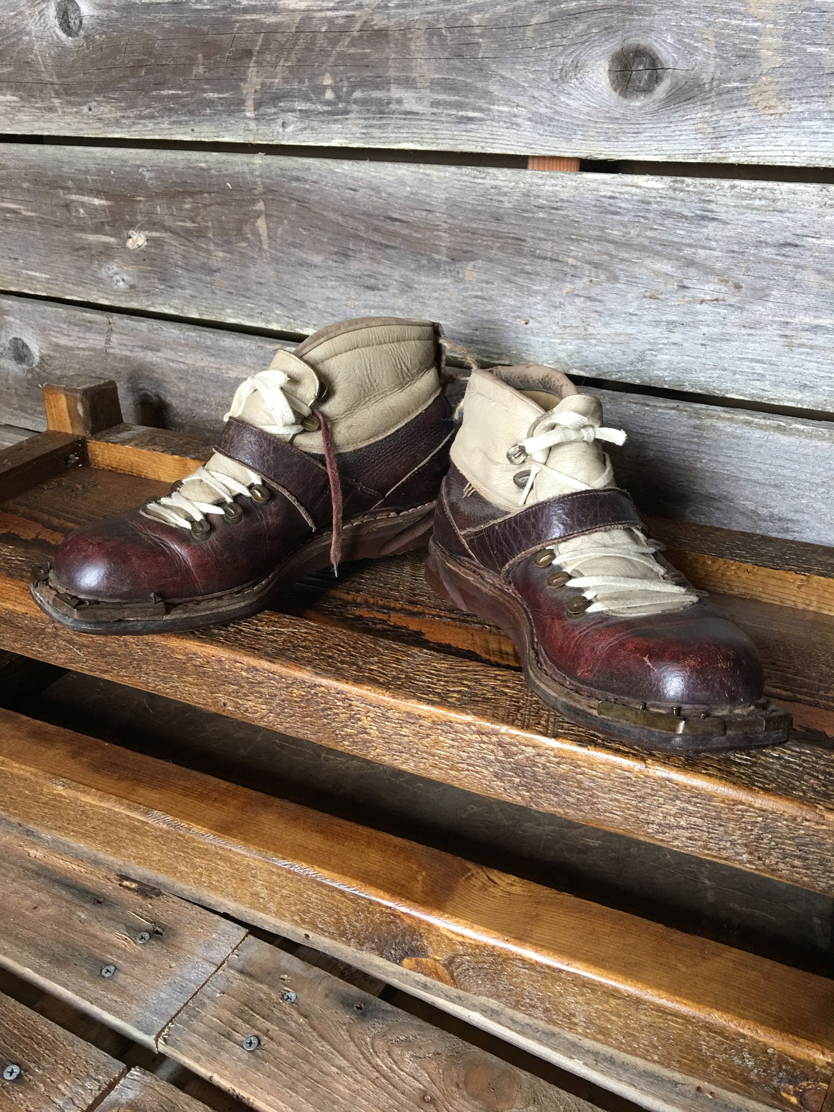 Leather Vintage Skiing Boots