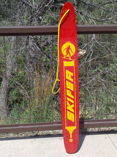 Vintage Snow Skifer